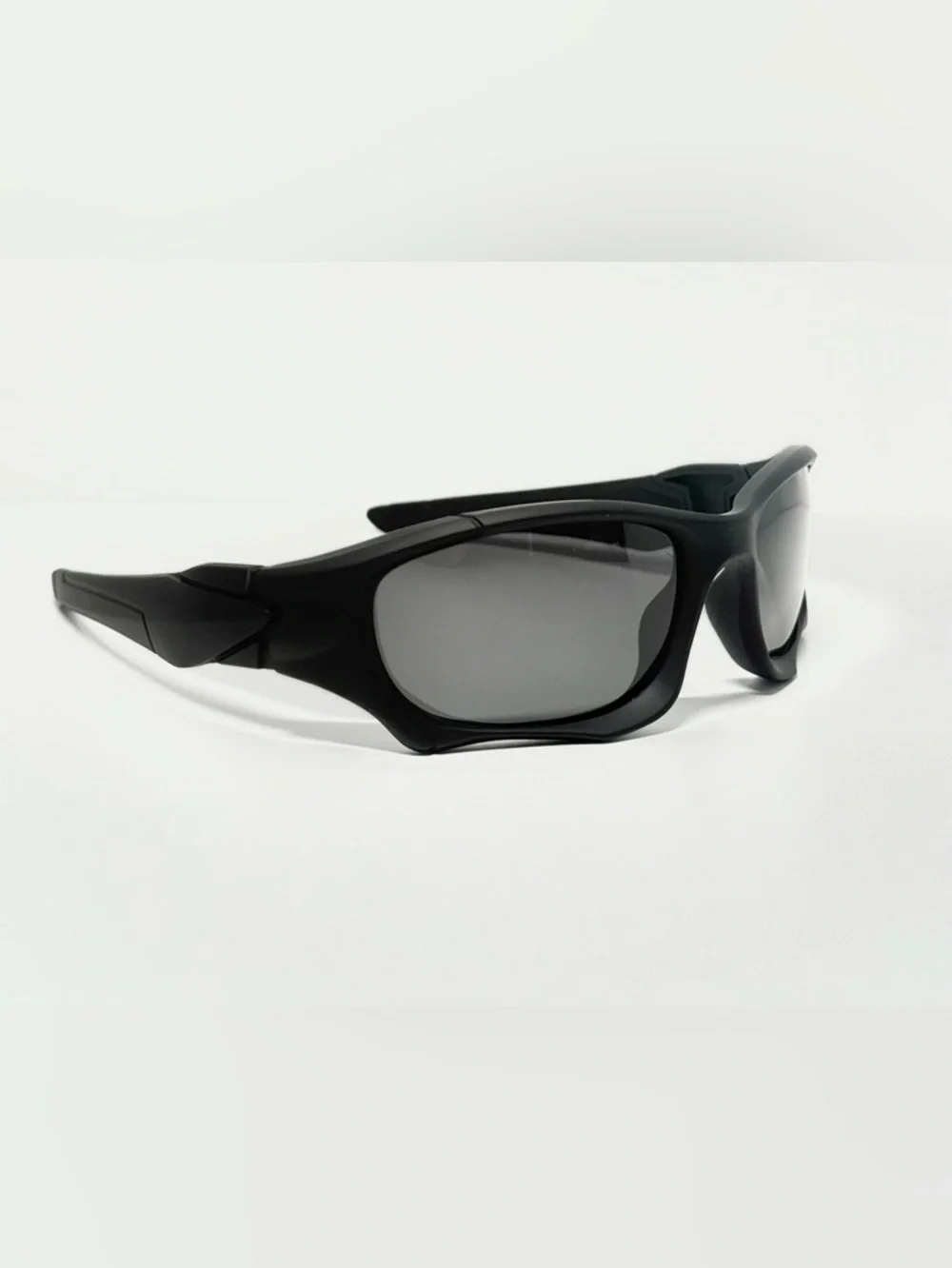 Black Sports Wraparound Sunglasses - Polarized lenses